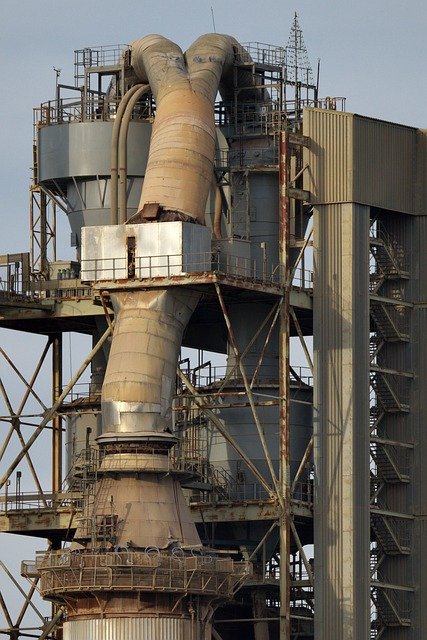 Industrial facilities implementing decarbonisation and energy transition strategies through energy-efficient technologies, renewable integration, and emissions reduction initiatives.